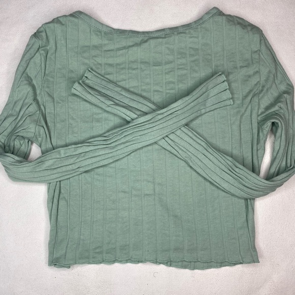 Shein Button Up Lettuce Edge Top & Button Up Rib-Knif Crop Top (Set of 2 Tops) - Picture 6 of 6